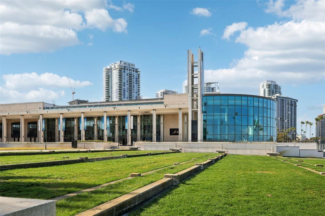 400 Central Avenue, Unit 1601, Saint Petersburg, FL 33701 Photo