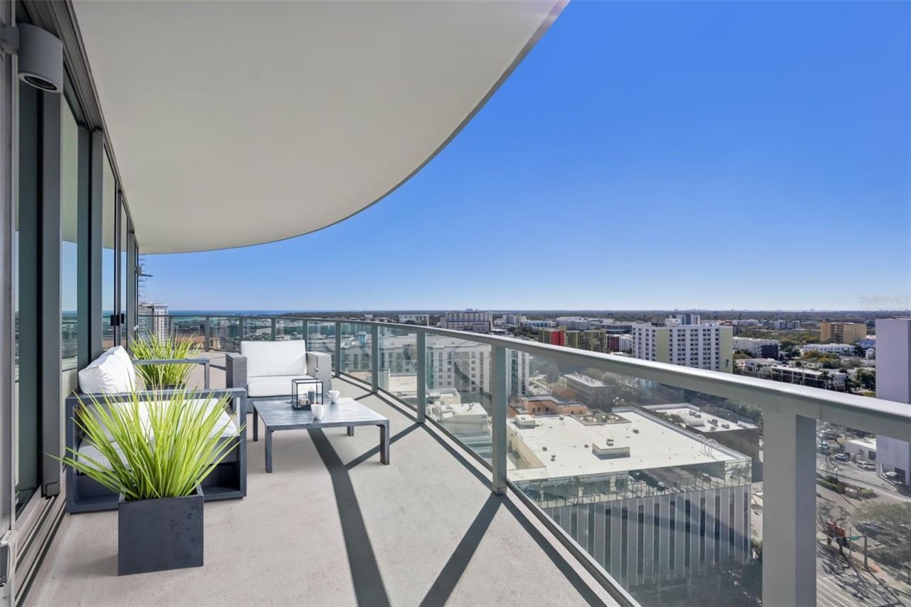 400 Central Avenue, Unit 1601, Saint Petersburg, FL 33701 Photo