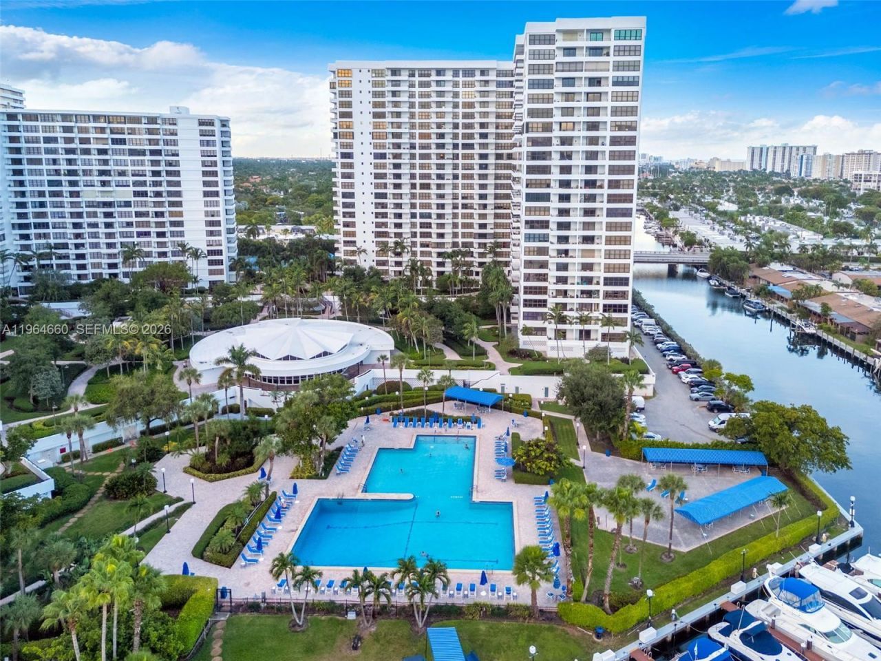 600 Three Islands Blvd, Unit 1214, Hallandale Beach, FL 33009 Photo
