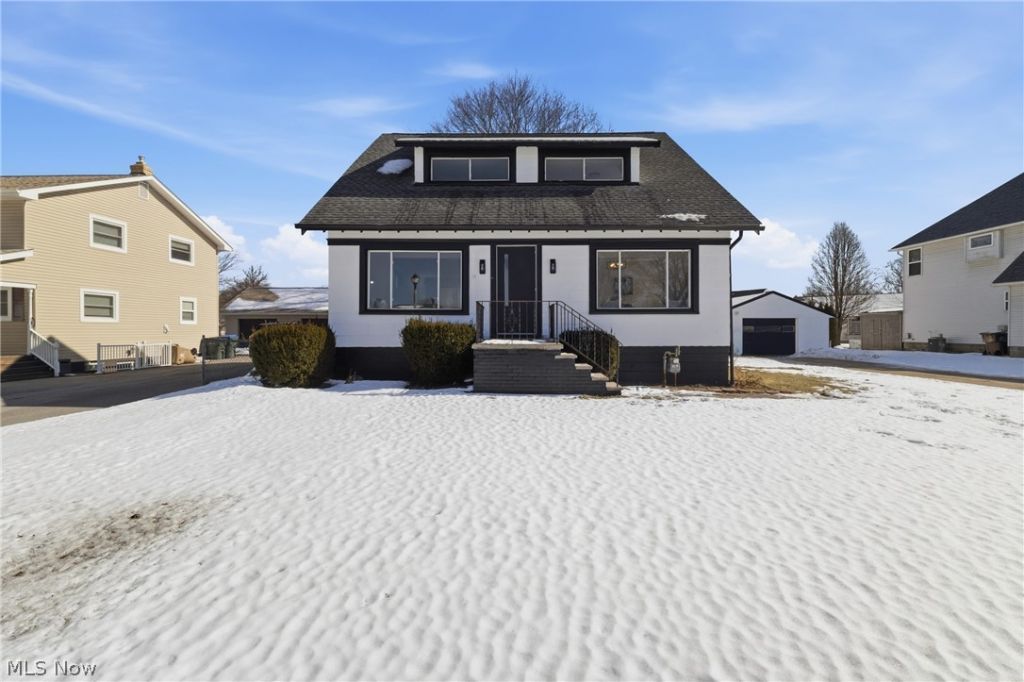 3315 Charles Street, Cuyahoga Falls, OH 44221 Main Photo