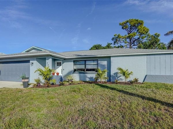 305 SE 14th TER , CAPE CORAL, FL 33990