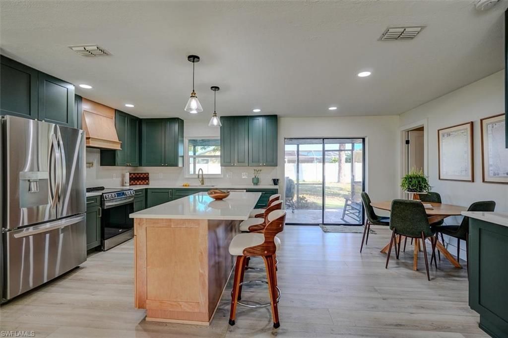 305 SE 14th Ter , Cape Coral, FL 33990 Photo