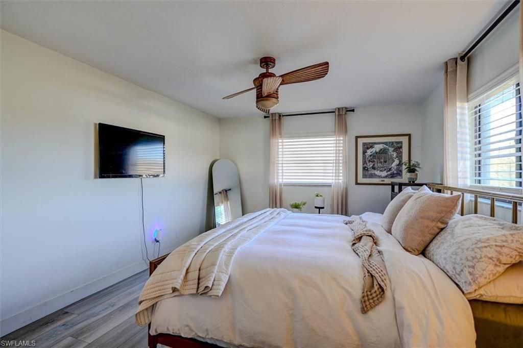 305 SE 14th Ter, Cape Coral, FL 33990 Photo