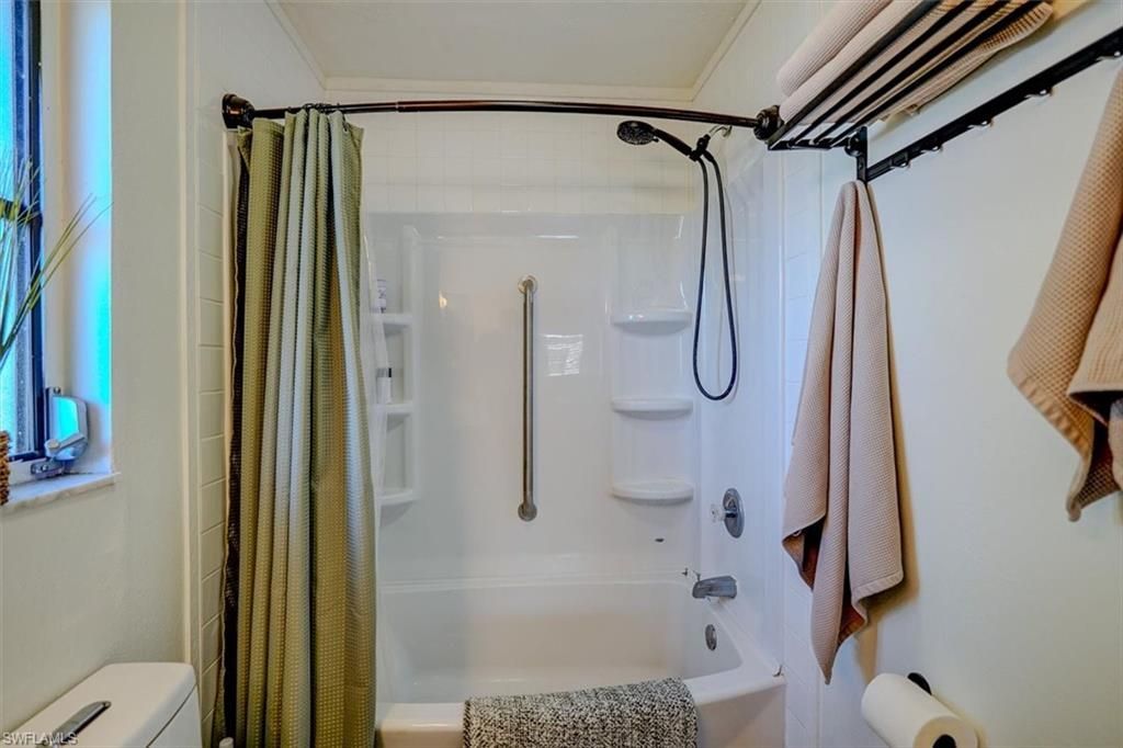 305 SE 14th Ter, Cape Coral, FL 33990 Photo