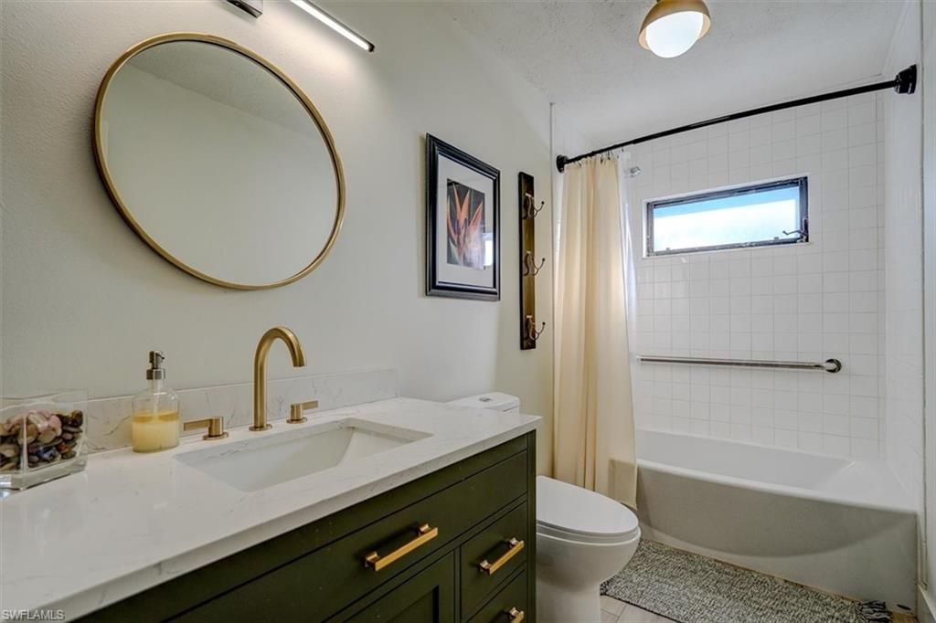 305 SE 14th Ter, Cape Coral, FL 33990 Photo