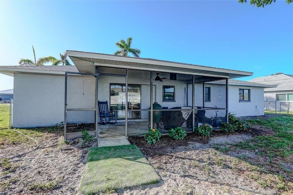 305 SE 14th Ter , Cape Coral, FL 33990 Photo