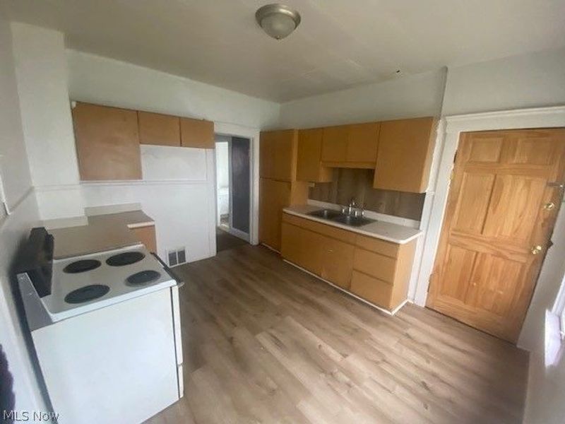 4315 Stickney Avenue, Cleveland, OH 44109 Photo 8