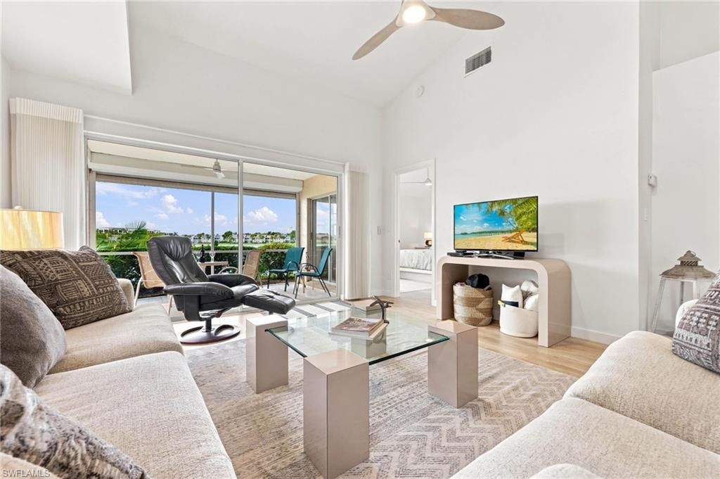 2608 Sailors Way, Unit 122, Naples, FL 34109 Photo