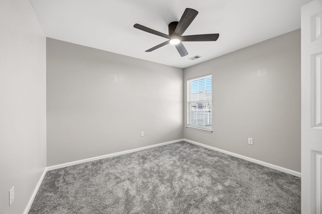 2783 Coopers Ct. Photo 28