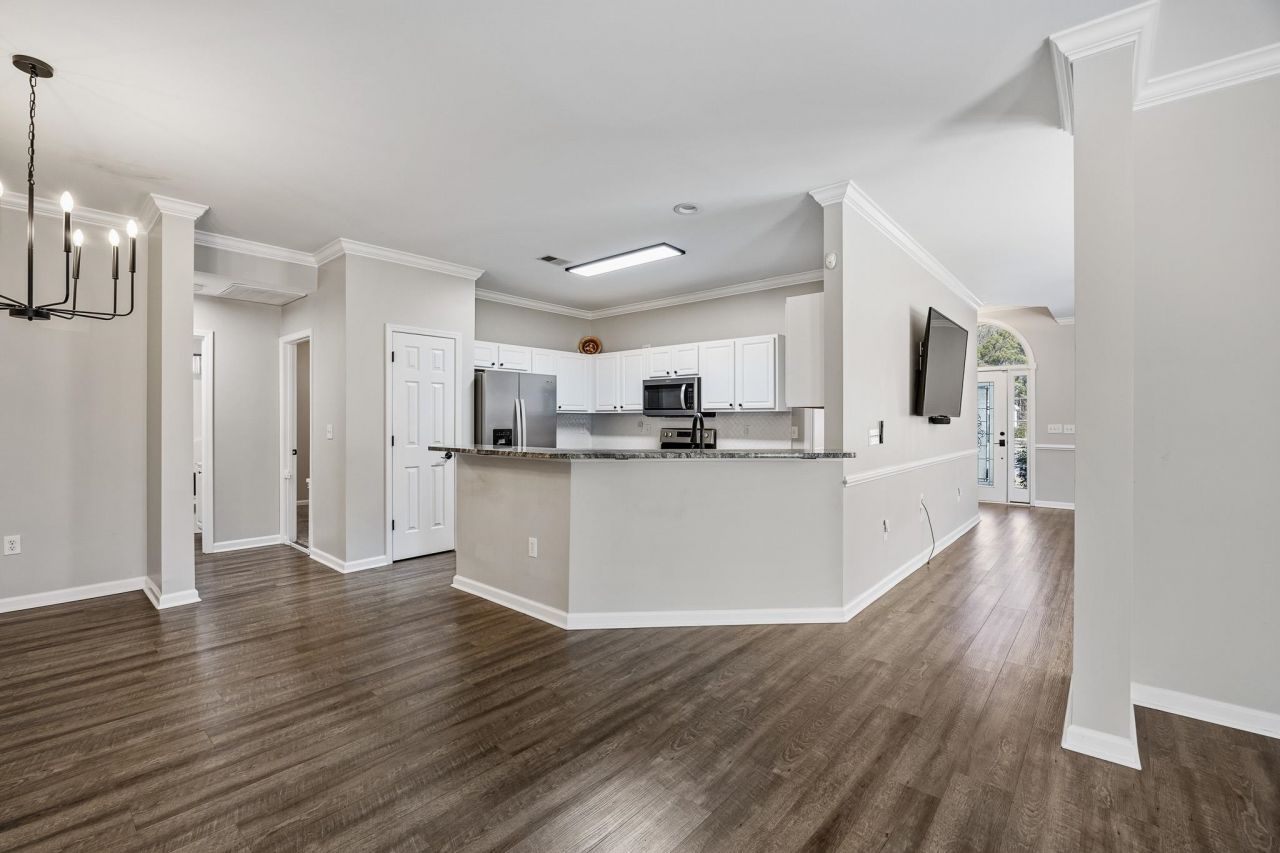 2783 Coopers Ct. Photo 9