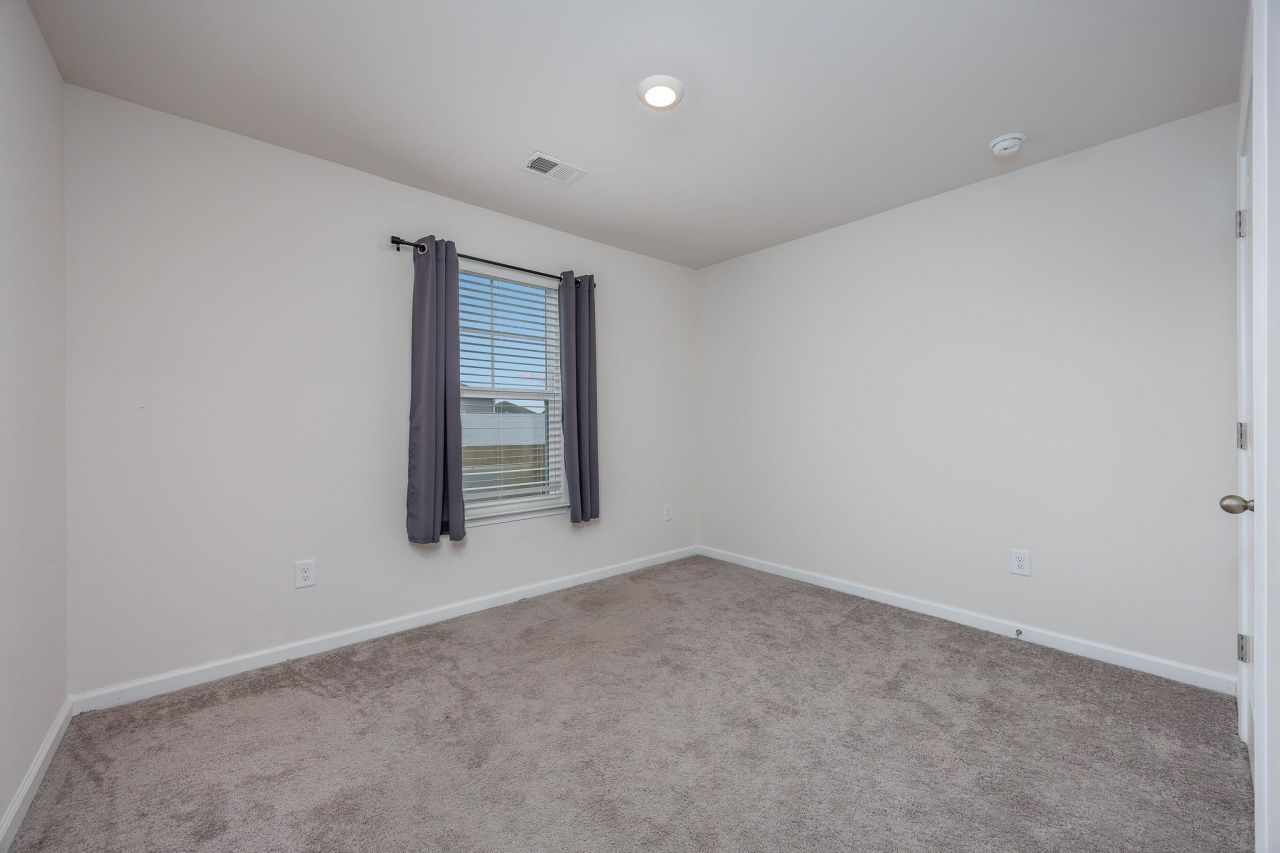 884 Freestyle Ct. Photo 23