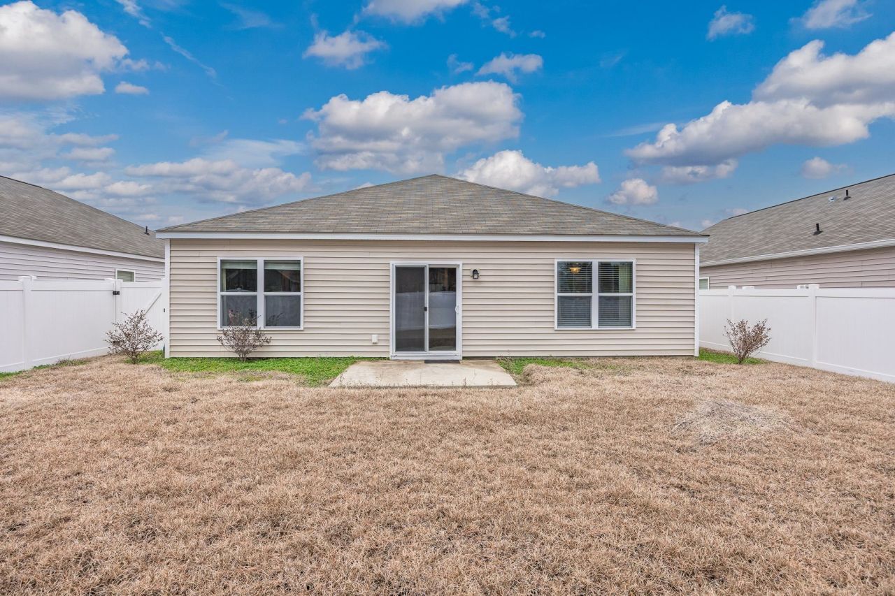 884 Freestyle Ct. Photo 32