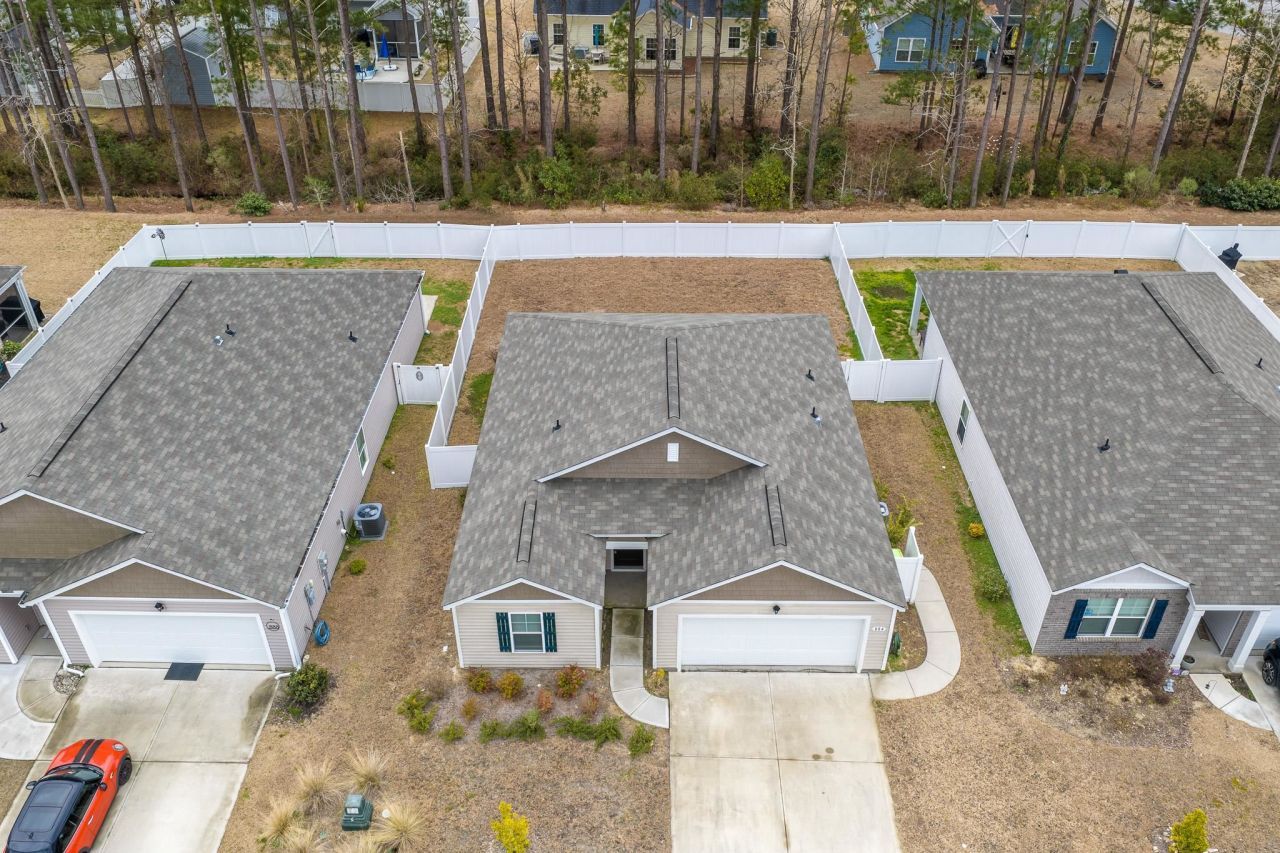 884 Freestyle Ct. Photo 4