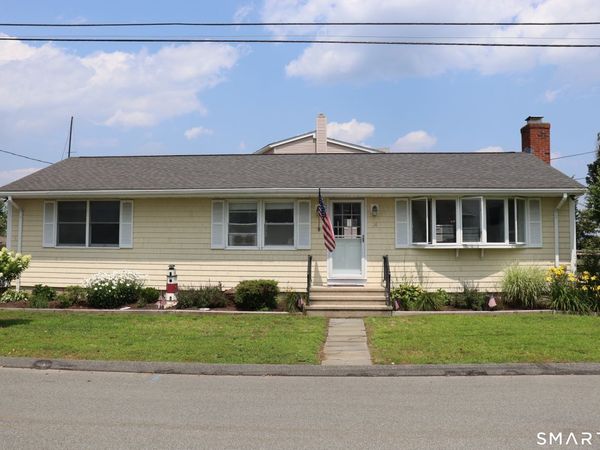 14 Leeway, Westbrook, CT 06498