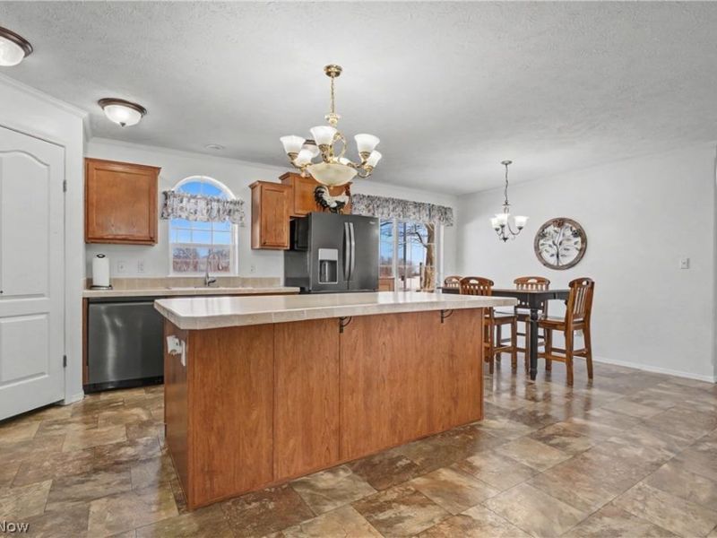 7001 Marble Road NE, Kensington, OH 44427 Photo 5