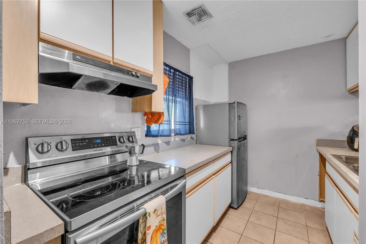 3282 NW 103rd Ter, Unit 205-A, Coral Springs, FL 33065 Photo