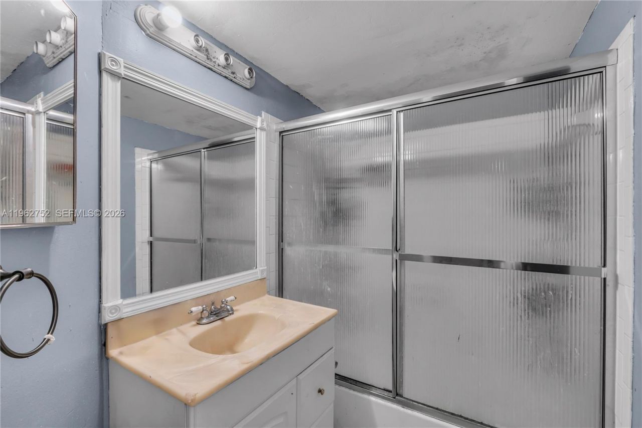 3282 NW 103rd Ter, Unit 205-A, Coral Springs, FL 33065 Photo