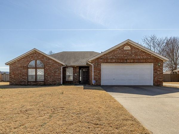 249 Wedgeview Drive, Farmington, AR 72730