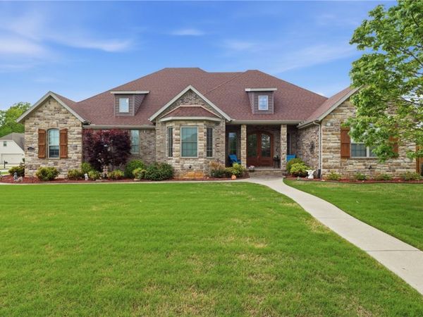465 Grandview Court, Farmington, AR 72730