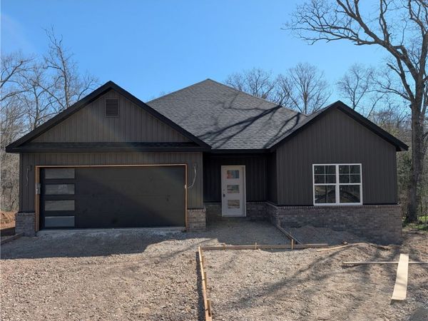 12 Aycock Lane, Bella Vista, AR 72715