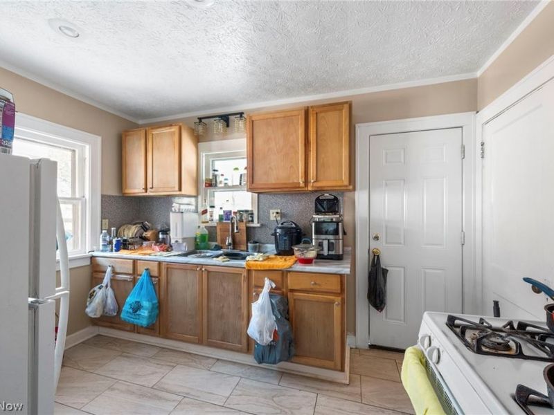 3997 W 22nd Street, Cleveland, OH 44109 Photo 14