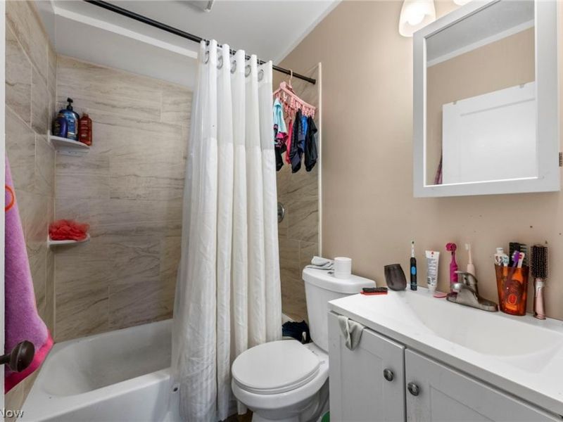 3997 W 22nd Street, Cleveland, OH 44109 Photo 9