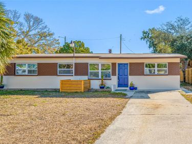 4931 HALIFAX DRIVE, TAMPA, FL 33615