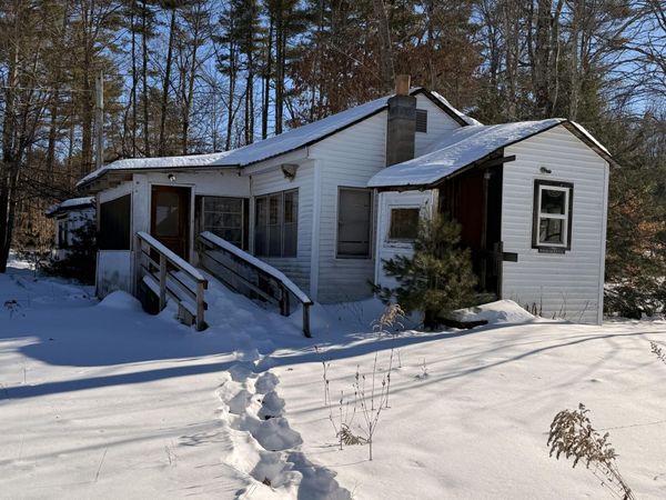 19 Old Limerick Road , Hollis, ME 04042
