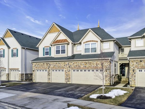 414 Bay Tree Circle, Vernon Hills, IL 60061