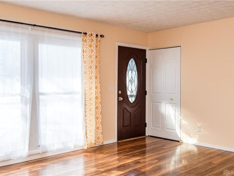 287 N American Boulevard, Vandalia, OH 45377 Photo 4