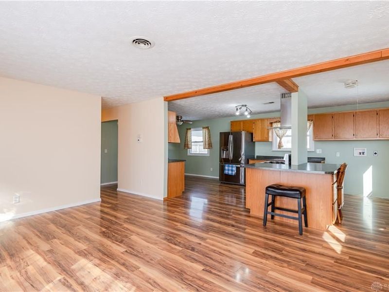 287 N American Boulevard, Vandalia, OH 45377 Photo 6