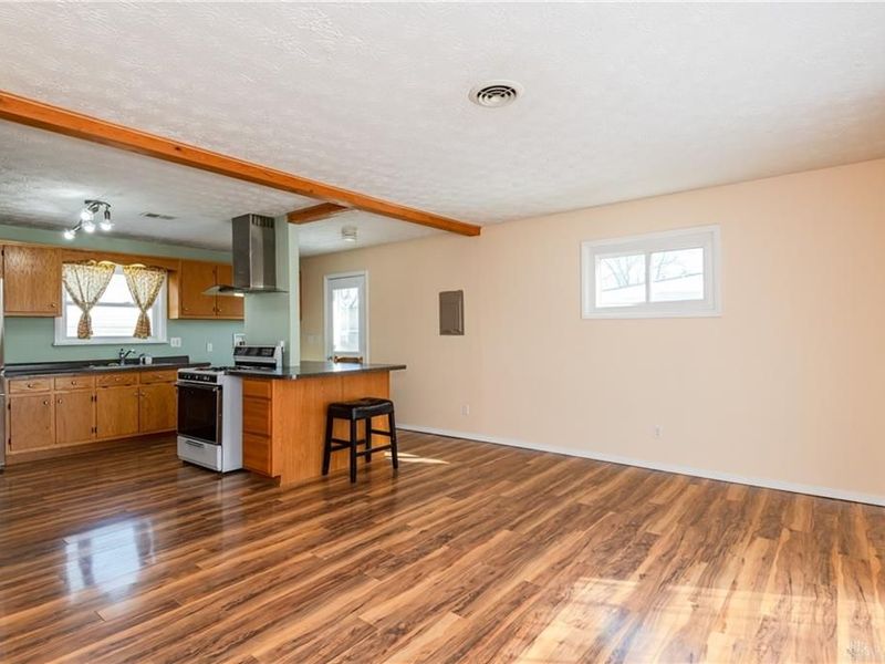 287 N American Boulevard, Vandalia, OH 45377 Photo 8