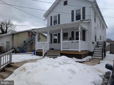 30 W ROLAND ROAD, BROOKHAVEN, PA 19015