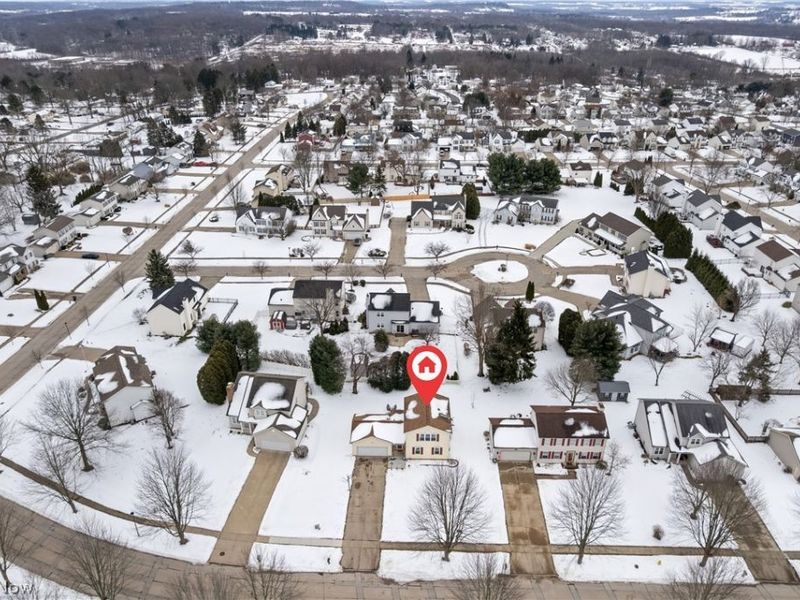 695 Hillcrest Drive, Wadsworth, OH 44281 Photo 2