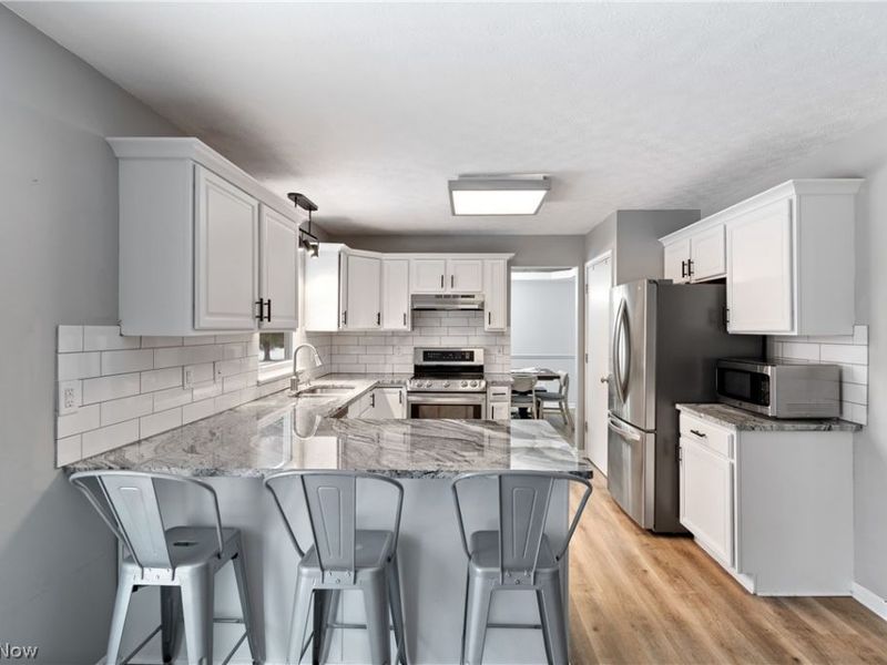 695 Hillcrest Drive, Wadsworth, OH 44281 Photo 8