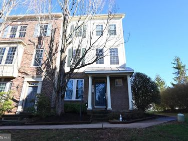 20855 COLLINGWOOD TERRACE, STERLING, VA 20165