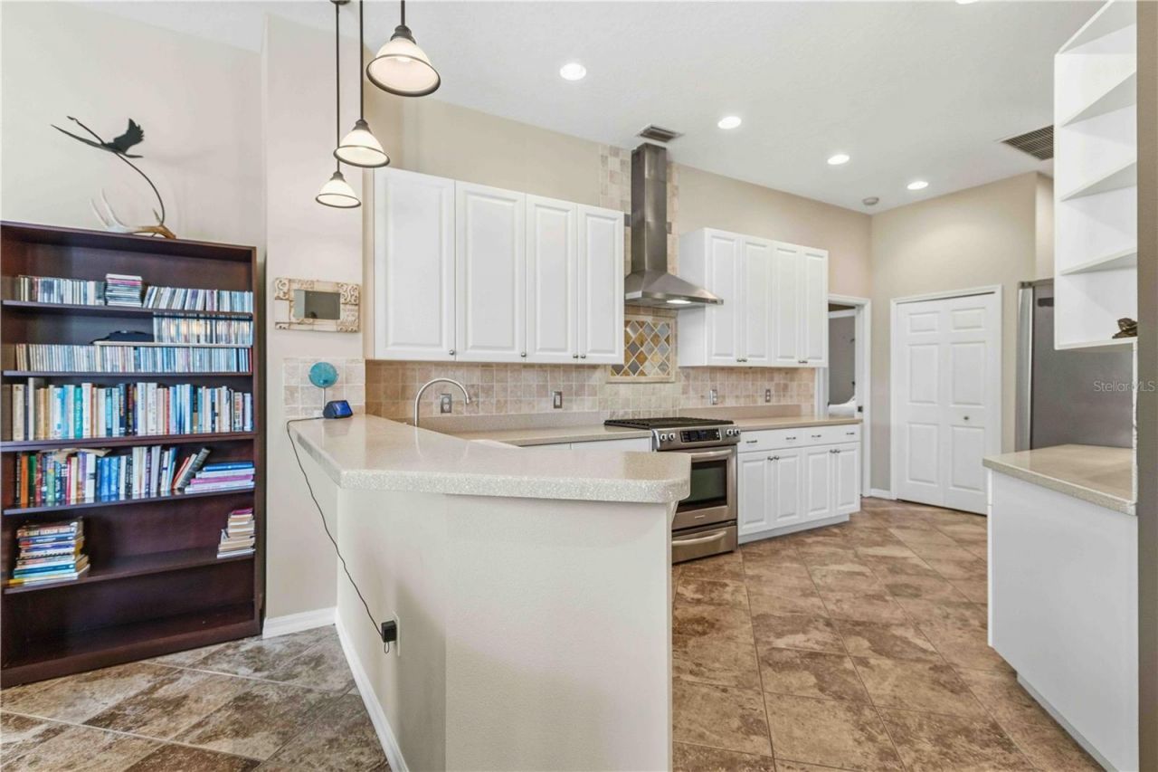 7714 Ashley Circle, Bradenton, FL 34201 Photo