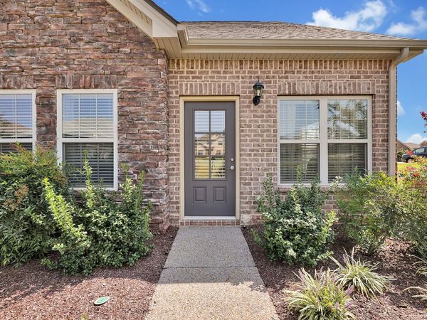 3207 Livermore Ln, Murfreesboro, TN 37130