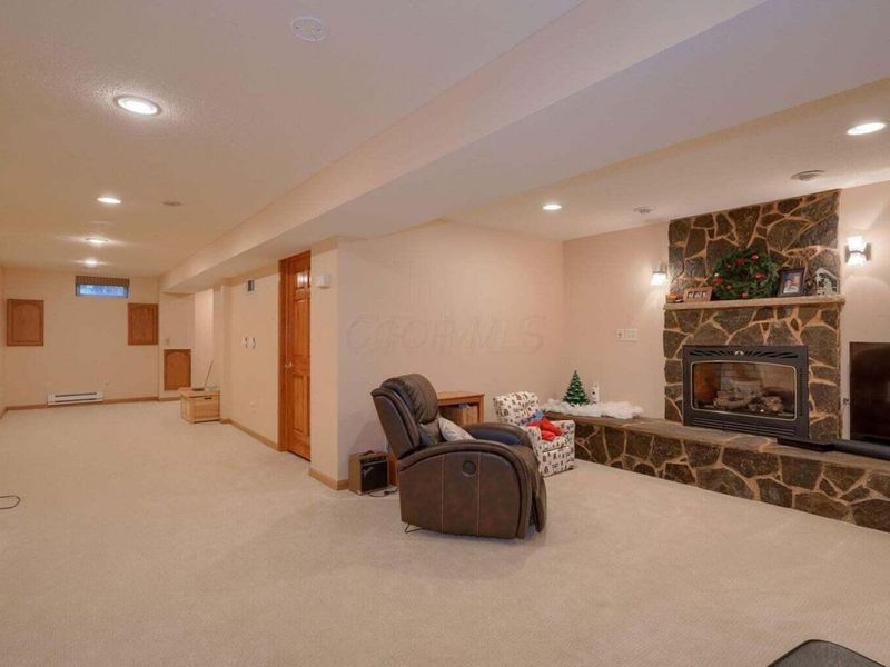 680 Covered Bridge Drive, Delaware, OH 43015 Photo 18