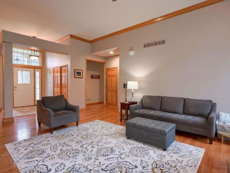 680 Covered Bridge Drive, Delaware, OH 43015 Photo 7