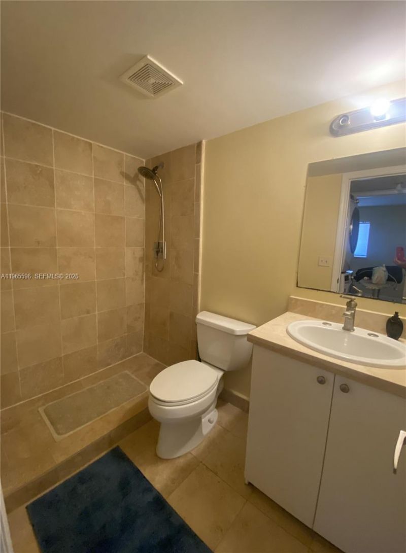 840 Pine Dr , Unit 204, Pompano Beach, FL 33060 Photo