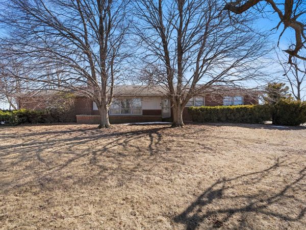 586 N Us 45, Paxton, IL 60957