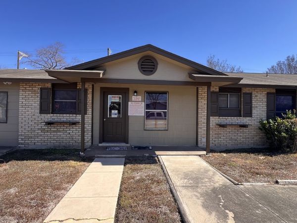 7137 W Military, San Antonio, TX 78227