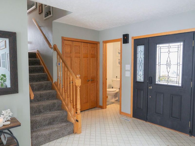 2824 Balsam Drive, Springfield, OH 45503 Photo 2