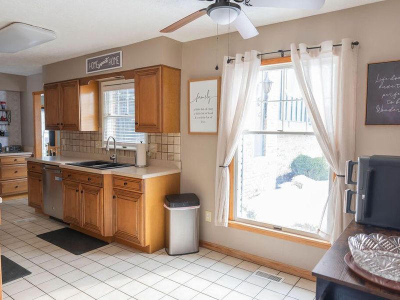 2824 Balsam Drive, Springfield, OH 45503 Photo 8