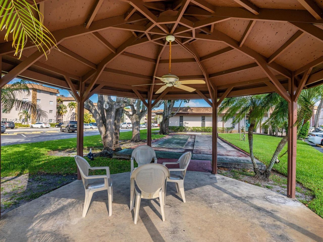 8161 SW 24th Ct , Unit 202, Davie, FL 33324 Photo