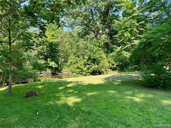 15276 Outer Drive , Argentine Twp, MI 48451