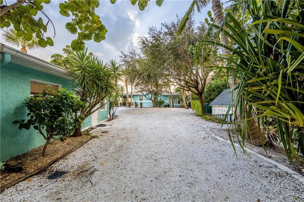 2630 N Beach Rd , Englewood, FL 34223 Photo