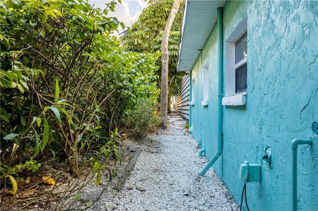 2630 N Beach Rd , Englewood, FL 34223 Photo