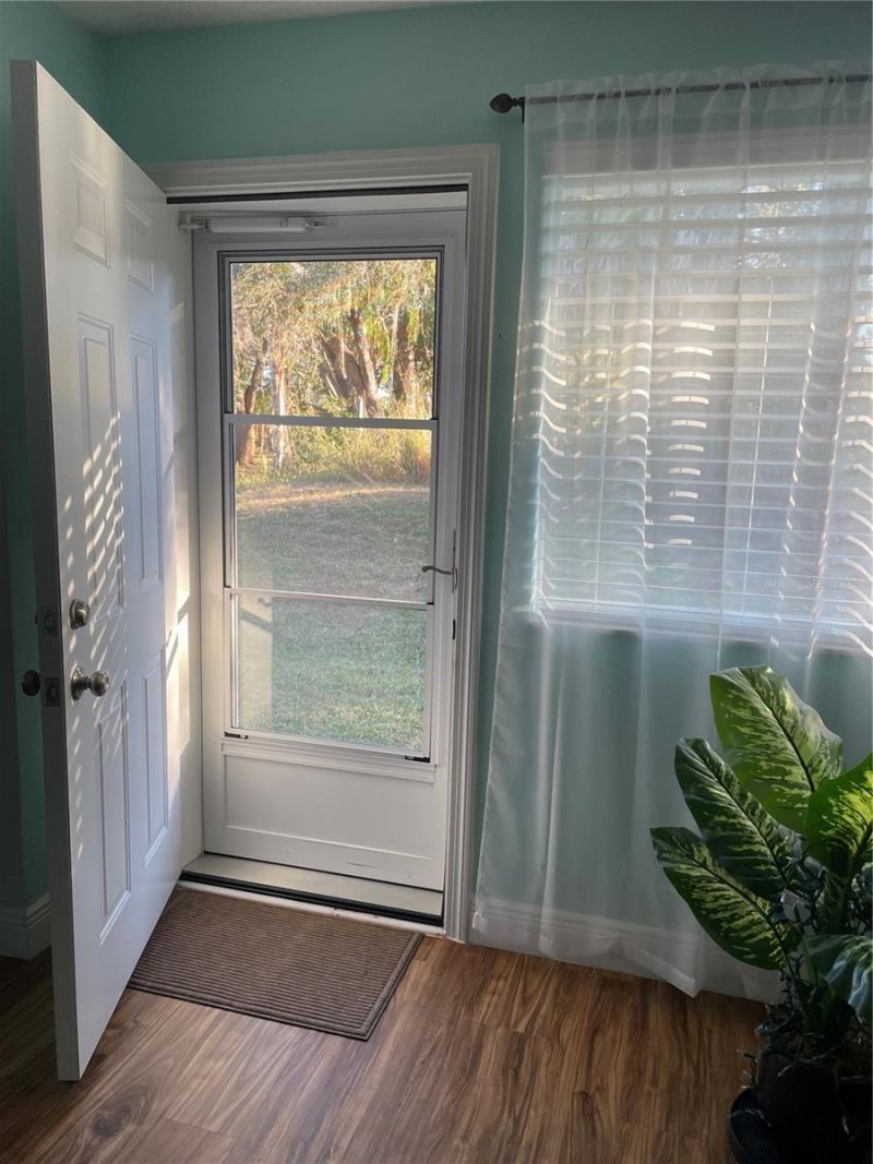 5624 Palm Aire Drive, Unit V105, Sarasota, FL 34243 Photo